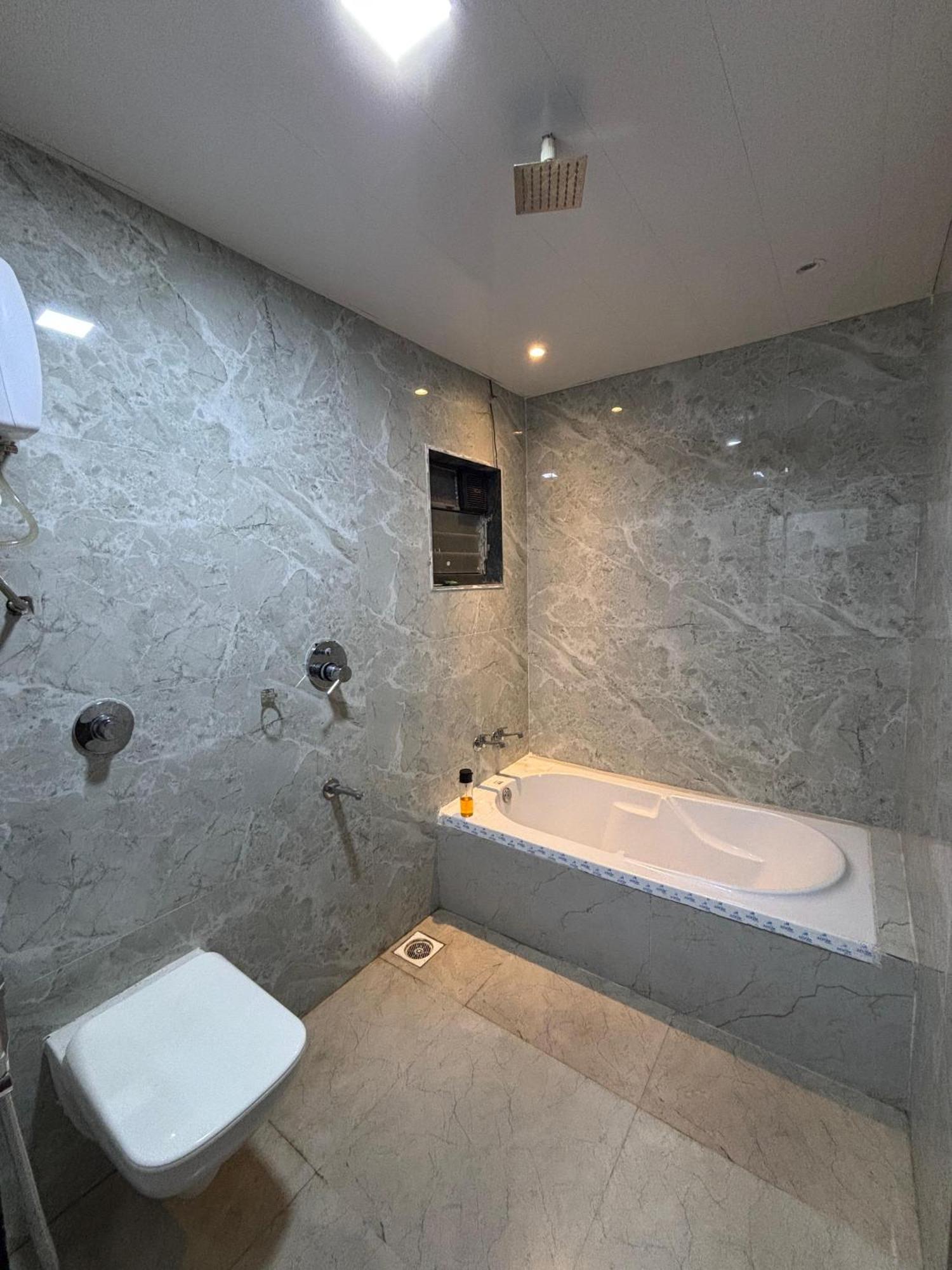 Sea Royal Rooms And Cafe Virār Dış mekan fotoğraf