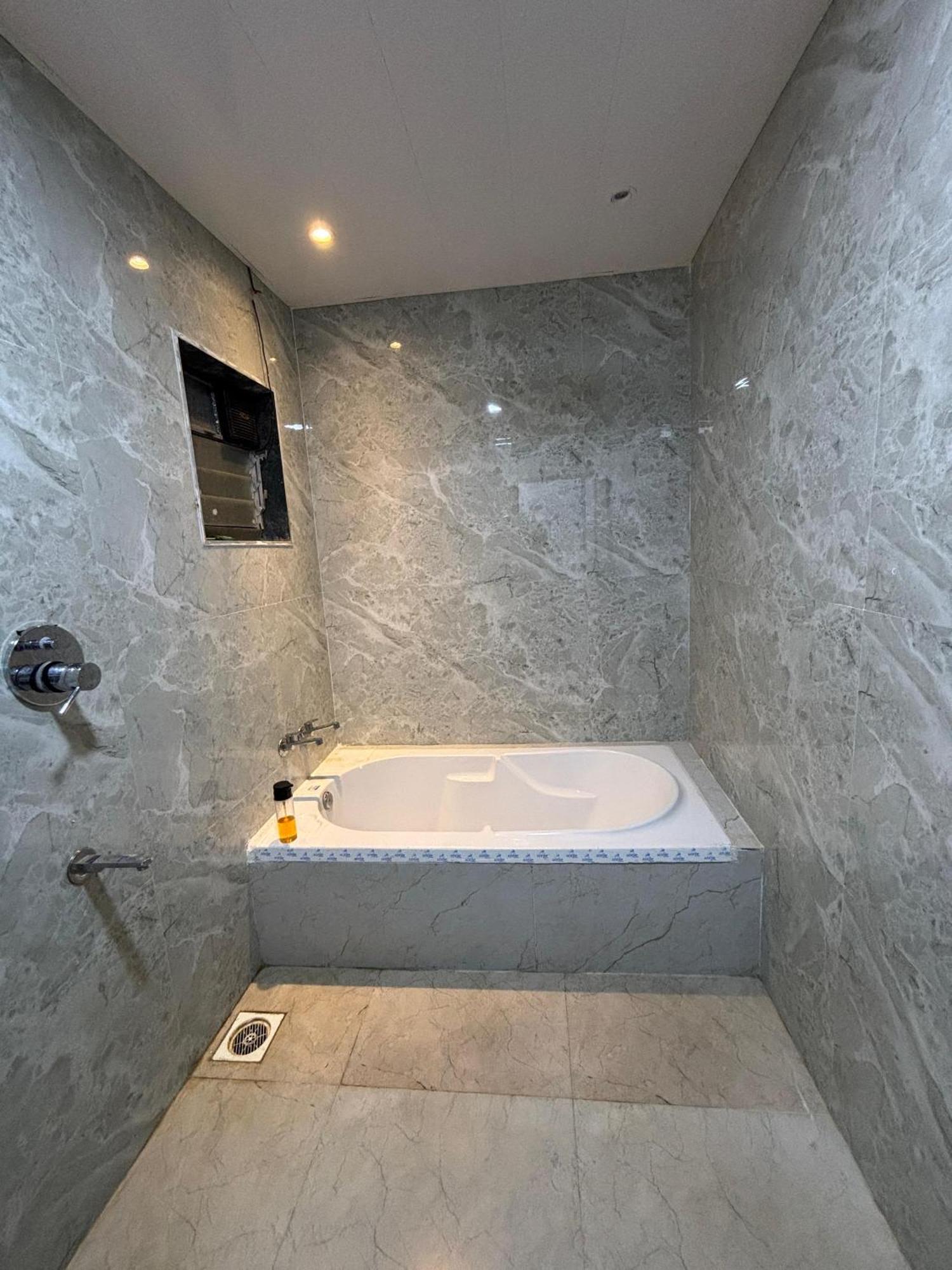 Sea Royal Rooms And Cafe Virār Dış mekan fotoğraf